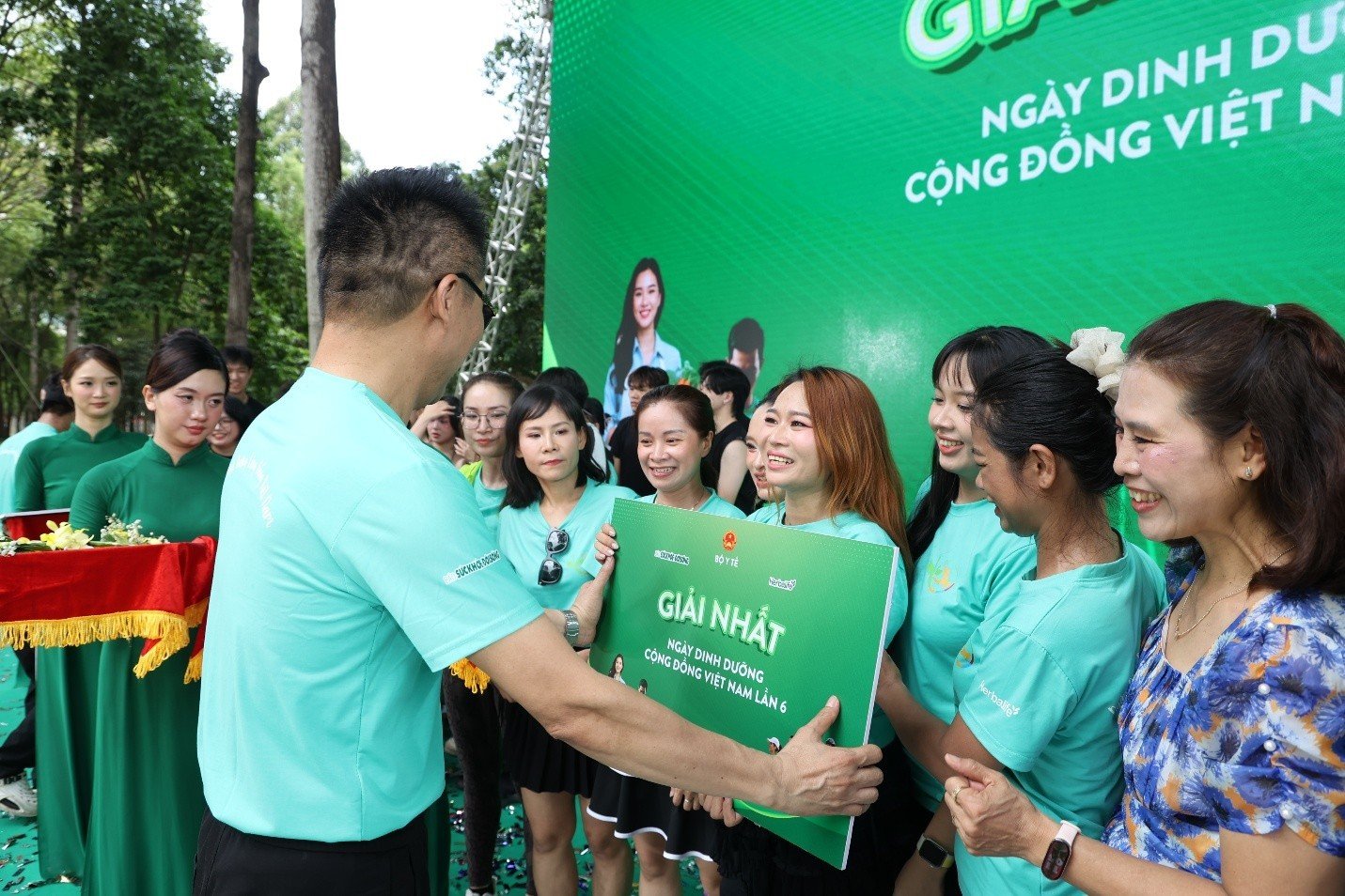 25-1779723515-herbalife-viet-nam-dong-hanh-cung-bao-suc-khoe-va-doi-song-to-chuc-ngay-dinh-duong-cong-dong-viet-nam-lan-6