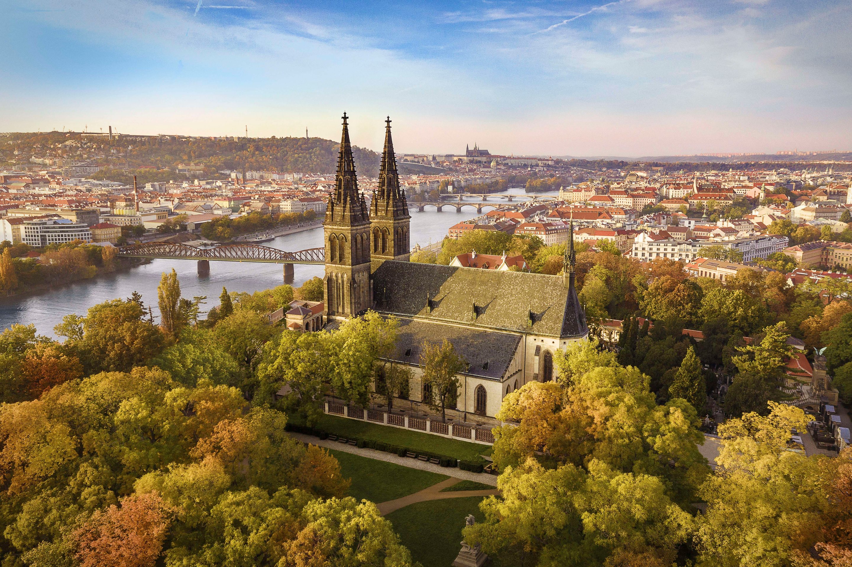 27-1779870128-bay-ha-noi-praha-cung-vietjet-chi-tu-5940000-vnd