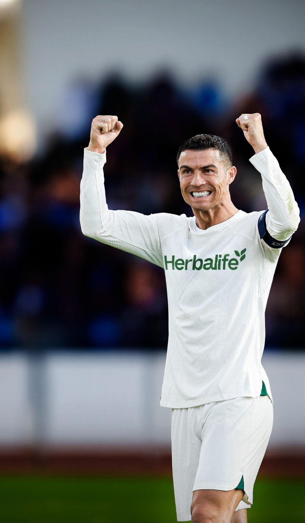 29-1780062641-herbalife-va-cristiano-ronaldo-mang-dinh-duong-hieu-suat-cao-vao-thoi-quen-hang-ngay-voi-chien-dich-fuel-like-ronaldo