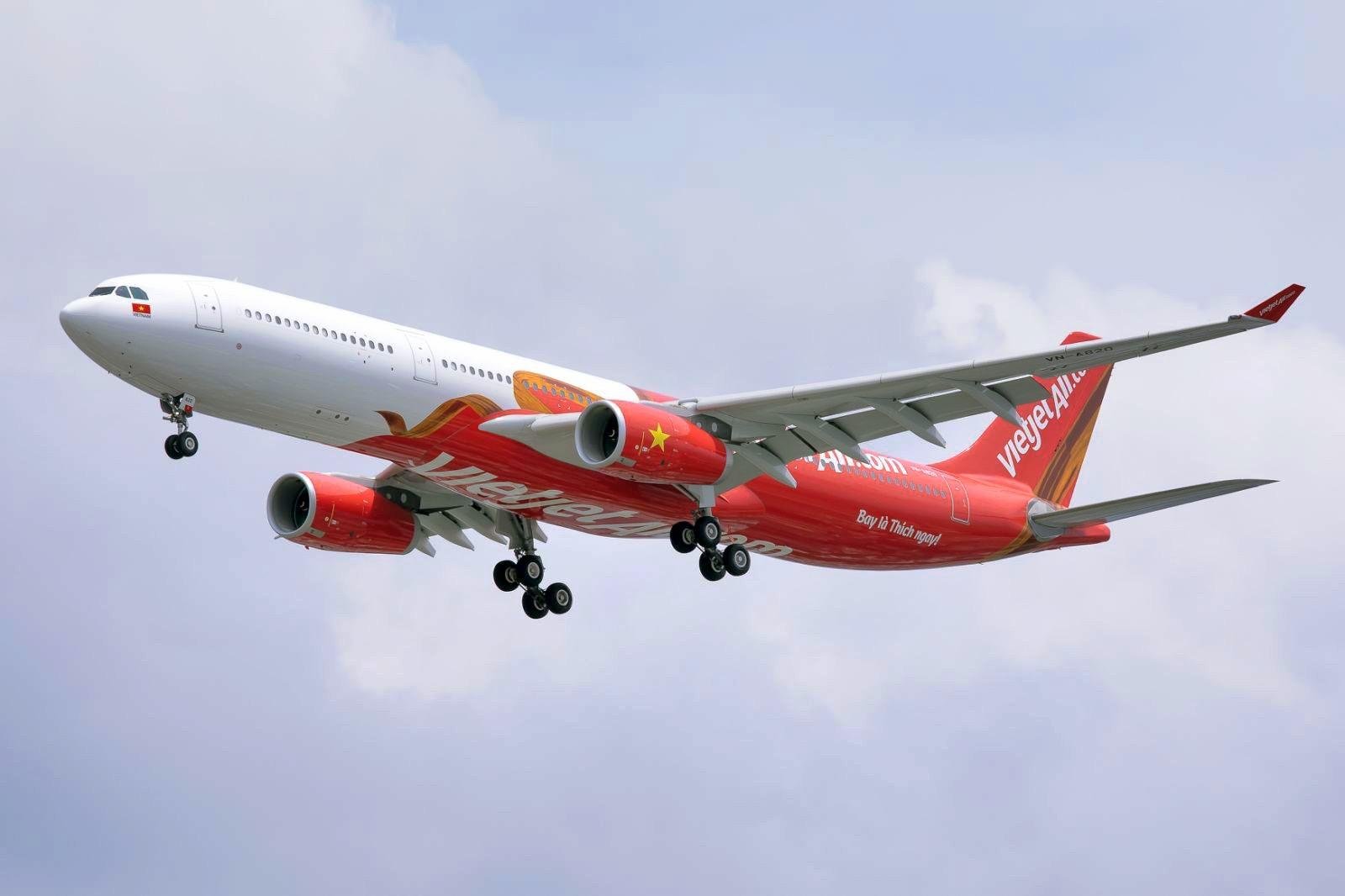 22-1782136705-he-ruc-ro-bong-lan-soi-dong-vietjet-tang-30-chuyen-cung-cap-88-trieu-ve-tu-0-dong