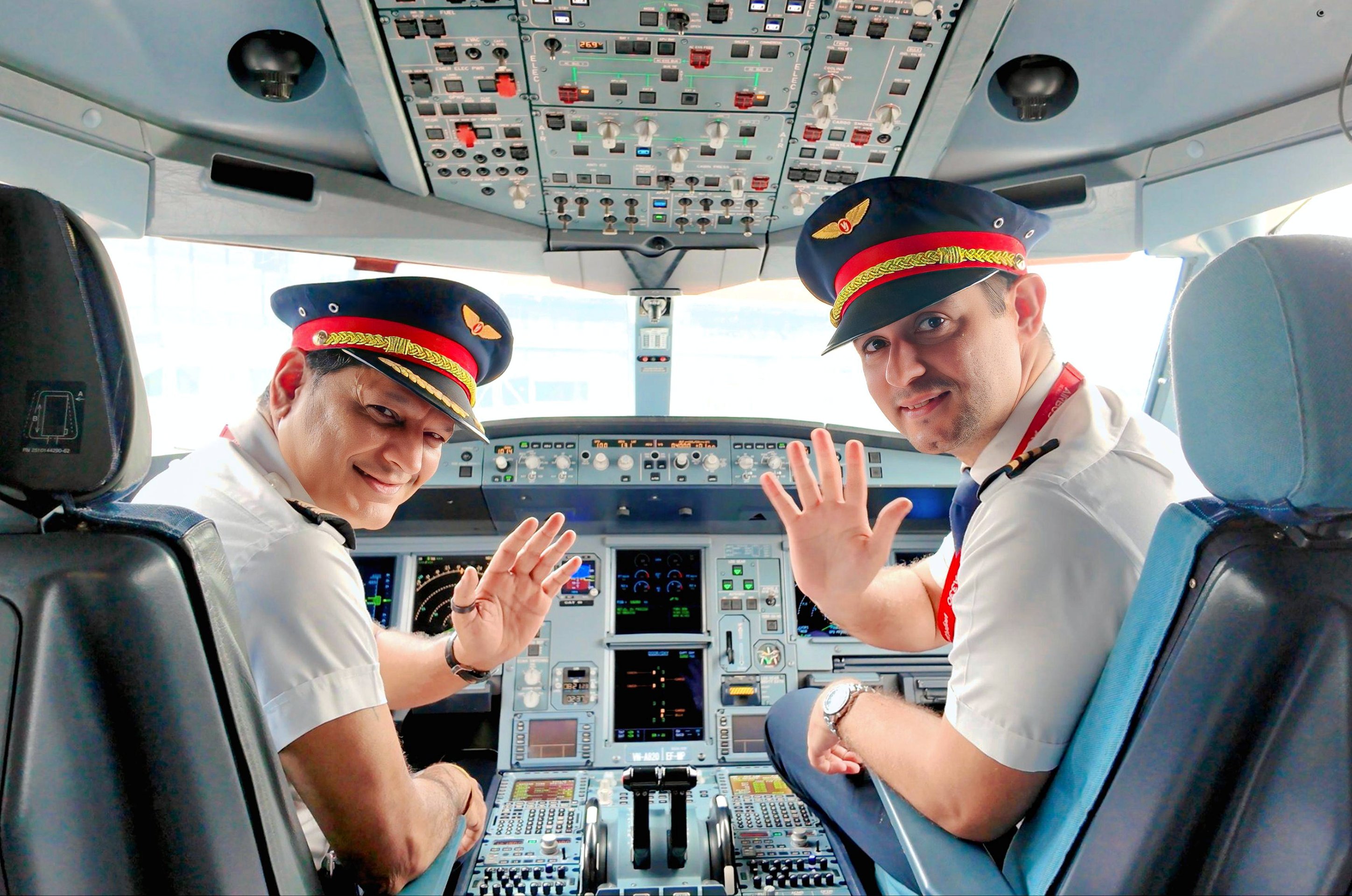 27-1782540699-vietjet-lien-tiep-hai-nam-duoc-vinh-danh-trong-top-doanh-nghiep-esg-viet-nam-xanh
