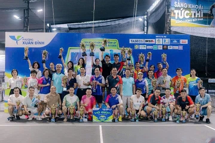 13-1783926722-phuong-xuan-dinh-hon-100-van-dong-vien-tranh-tai-tai-giai-pickleball-ky-niem-1-nam-thanh-lap