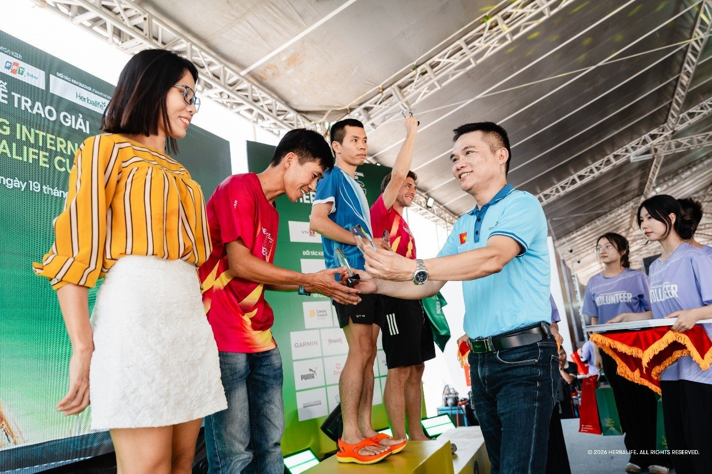 20-1784553311-herbalife-viet-nam-khuyen-khich-loi-song-nang-dong-lanh-manh-tai-vnexpress-da-nang-international-marathon-herbalife-cup-2026