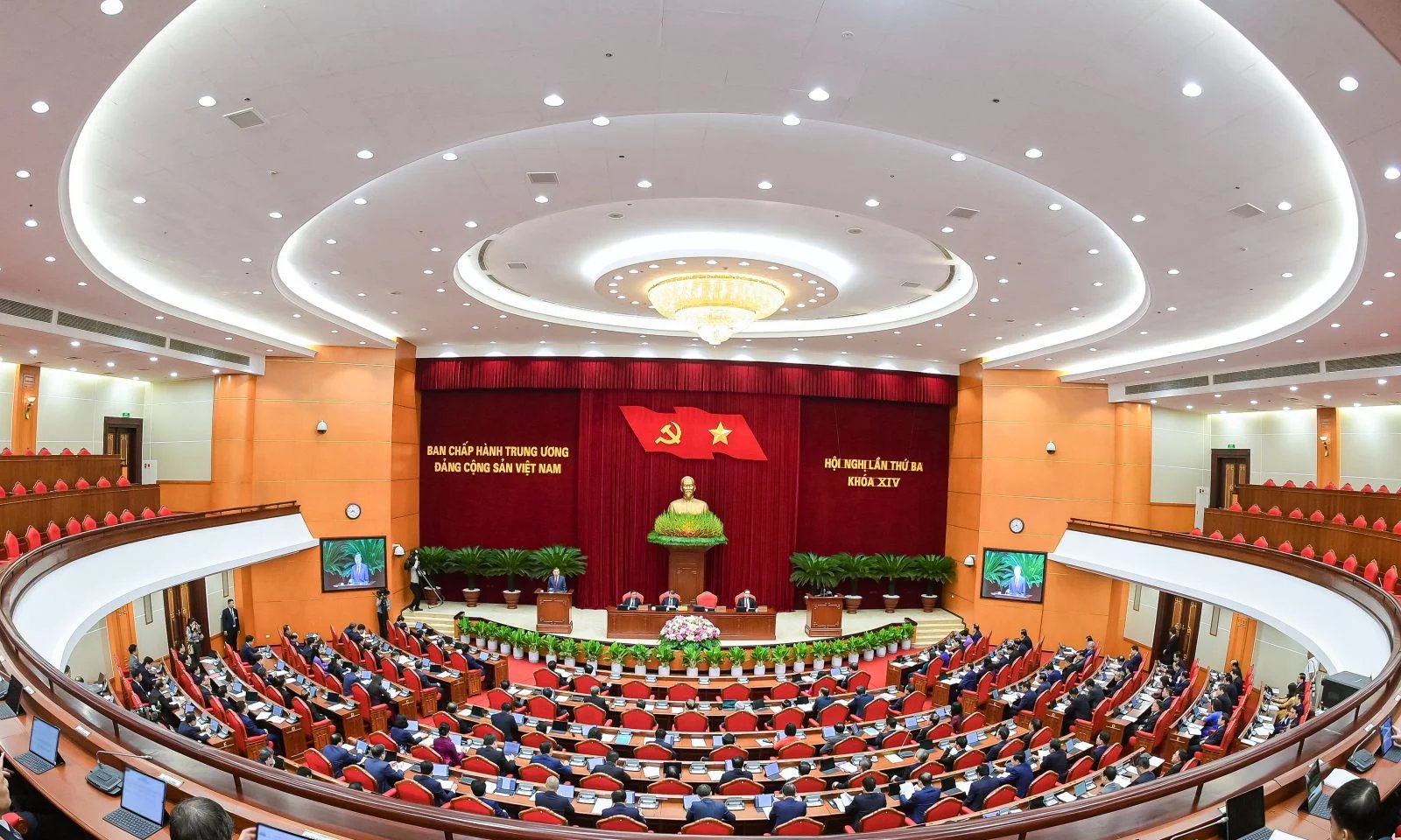 25-1784976595-thong-bao-hoi-nghi-lan-thu-ba-ban-chap-hanh-trung-uong-dang-khoa-xiv