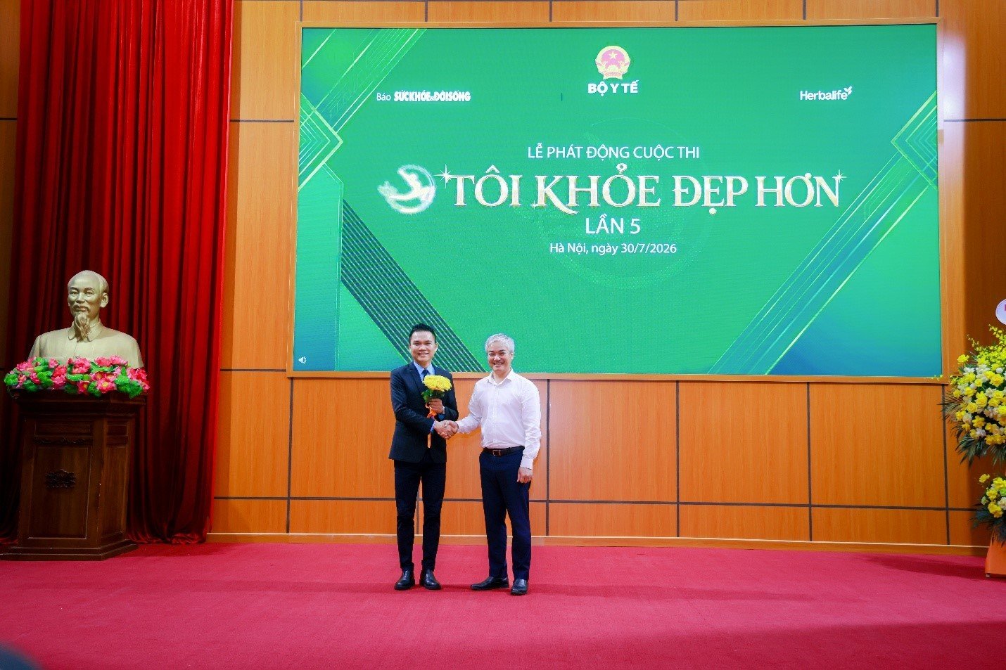 31-1785484323-herbalife-viet-nam-dong-hanh-cung-bao-suc-khoe-va-doi-song-to-chuc-cuoc-thi-toi-khoe-dep-hon-lan-thu-5-de-khuyen-khich-moi-nguoi-tro-thanh-phien-ban-tot-hon-cua-chinh-minh
