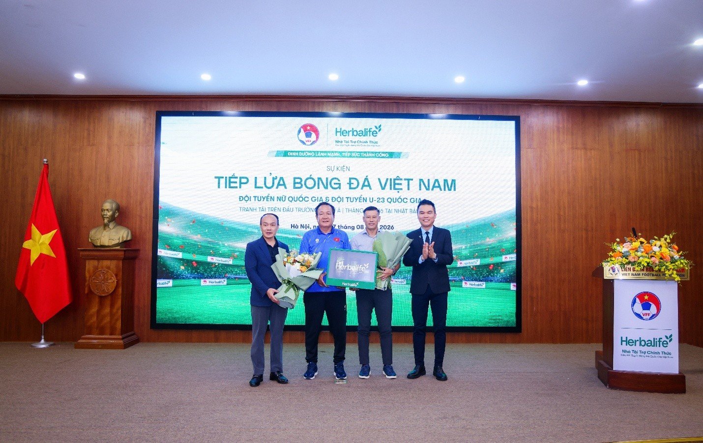 28-1787909223-herbalife-tiep-lua-bong-da-viet-nam