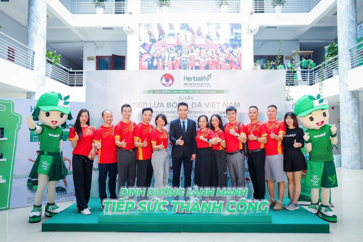 28-1787909234-herbalife-tiep-lua-bong-da-viet-nam