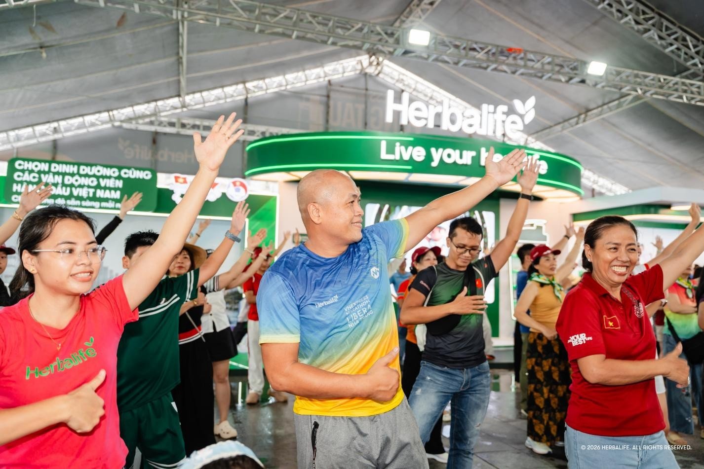 01-1788244627-herbalife-viet-nam-tai-tro-giai-vnexpress-vung-tau-international-half-marathon-herbalife-cup-2026