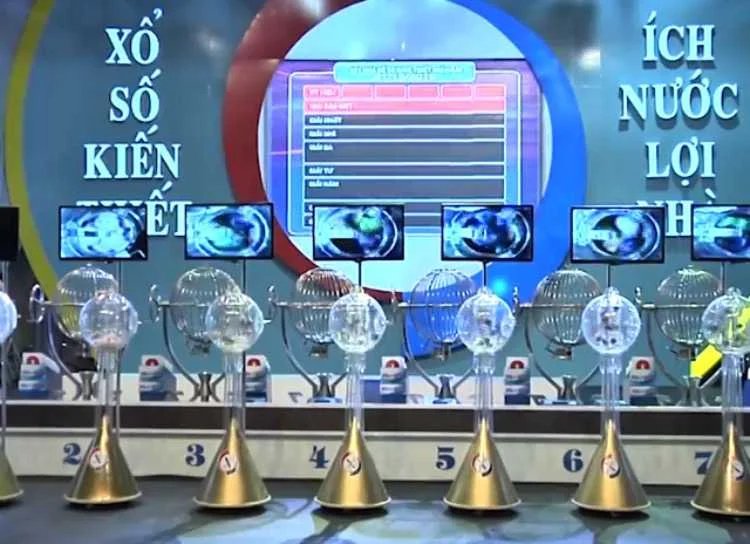 04-1788505985-bat-ngo-hang-chuc-doanh-nghiep-xo-so-gop-mat-top-100-ong-lon-dong-ngan-sach-nhieu-nhat