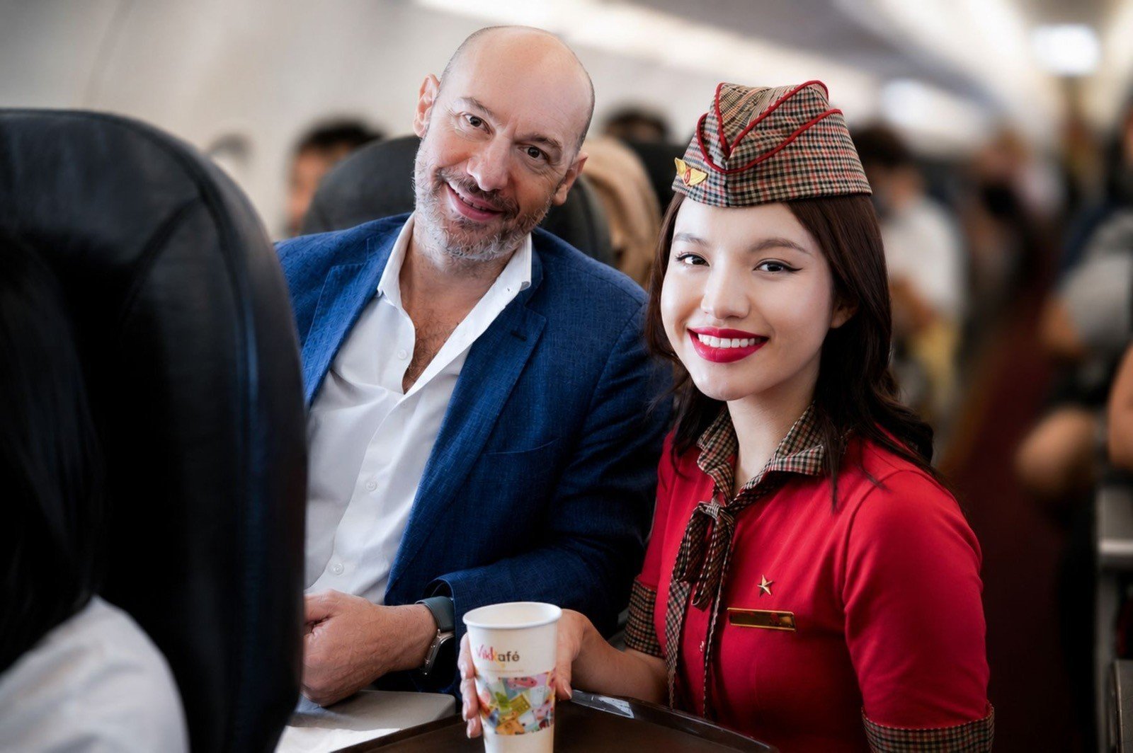 07-1791355865-vietjet-mo-loat-duong-bay-moi-den-praha-almaty-maldives-tang-trieu-ve-chi-tu-0-dong