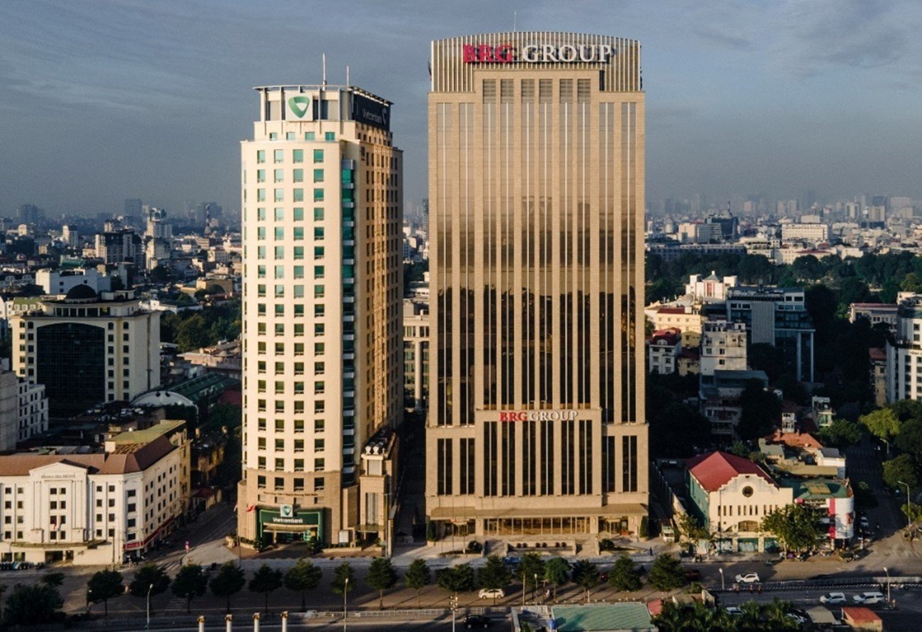 19-1792403254-bon-san-pham-dich-vu-thuoc-tap-doan-brg-duoc-vinh-danh-thuong-hieu-quoc-gia-viet-nam-2026