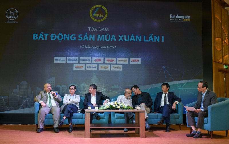Tọa đàm Bất động sản Mùa Xuân với sự tham gia thảo luận của nhiều chuyên gia uy tín và ông Nguyễn Thế Nhiên