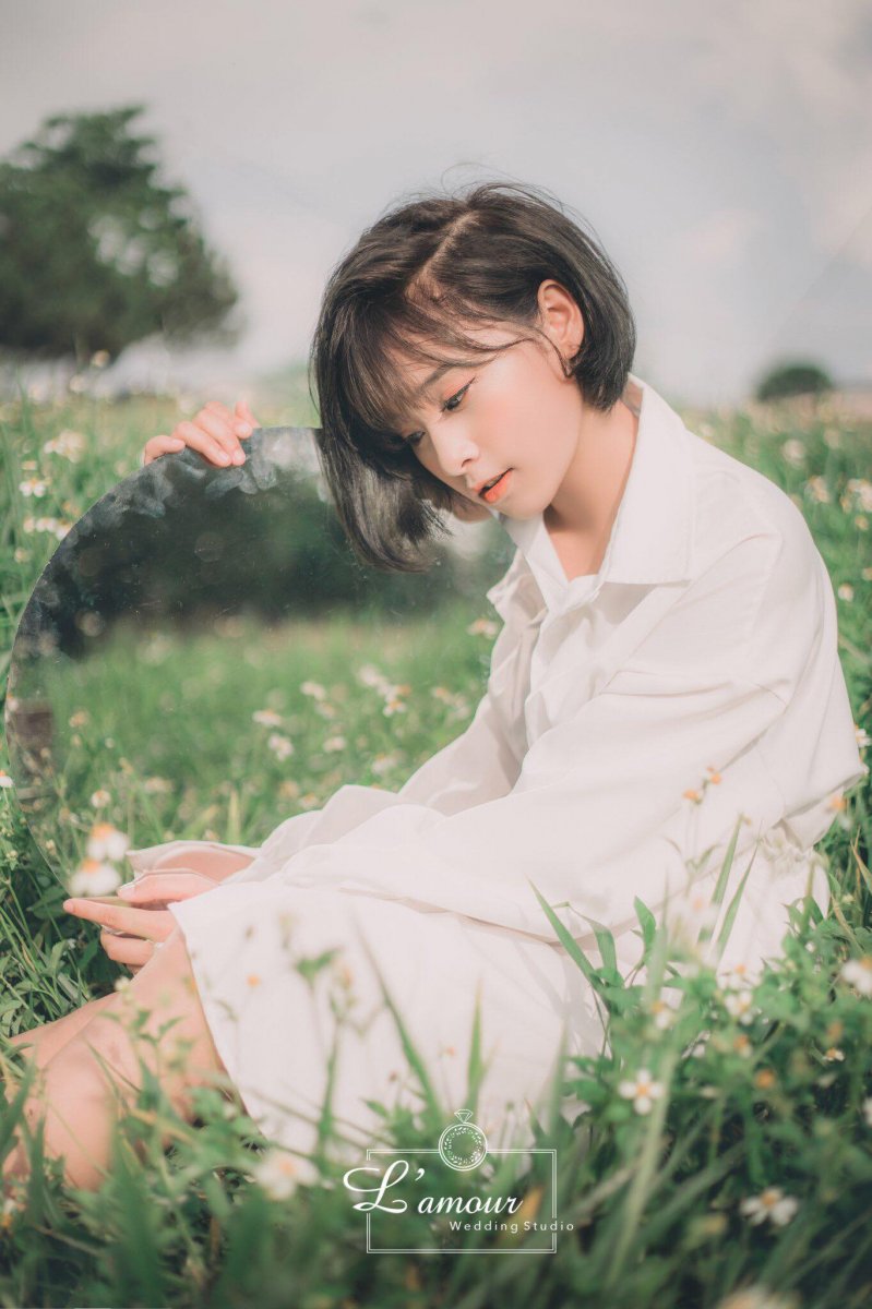 Ngọc Anh cũng cảm thấy rất may mắn, mặc dù cả nhà không ai làm trong lĩnh vực nghệ thuật, nhưng đam mê của cô nhận được sự ủng hộ của gia đình.