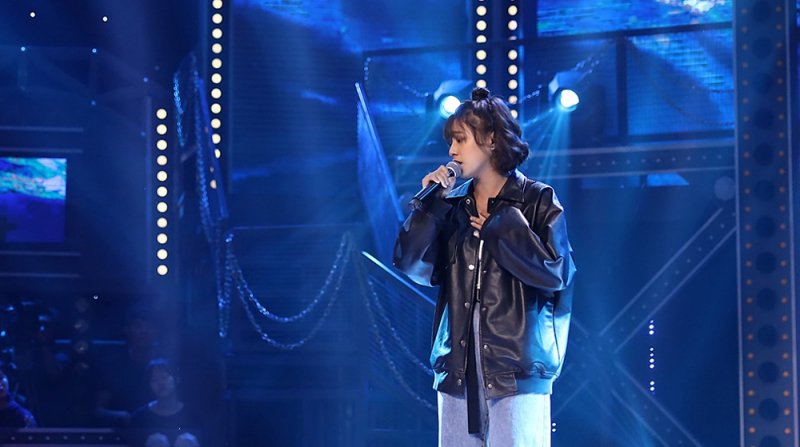 So sánh hình ảnh rapper Nul những ngày vừa trở thành hot teen với thời điểm hiện tại, có thể thấy sự thay đổi kinh ngạc trong thần thái của cô nàng.