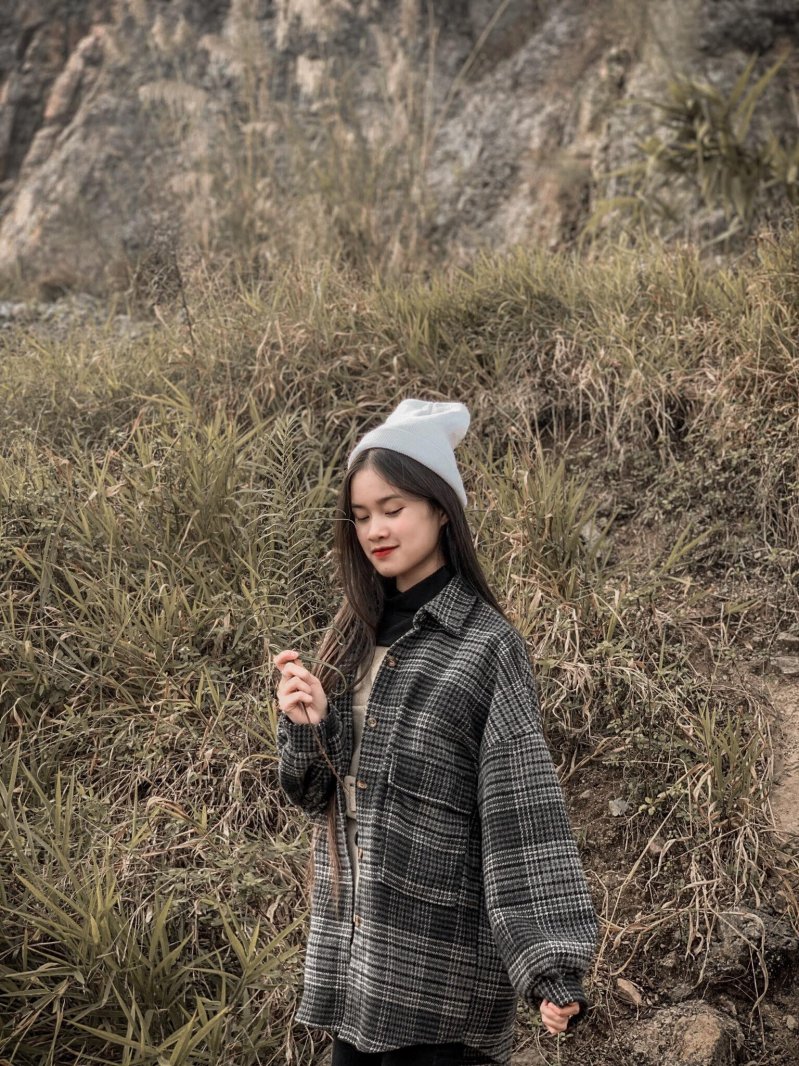Xinh xắn, đáng yêu lại có giọng hát hay, Hà Cẩm Nhi hội tụ nhiều yếu tố để tiến xa hơn trên con đường nghệ thuật. Tận dụng những lợi thế đó, cô nàng mơ ước thi đỗ trường Đại học Văn hóa Nghệ thuật Quân đội.