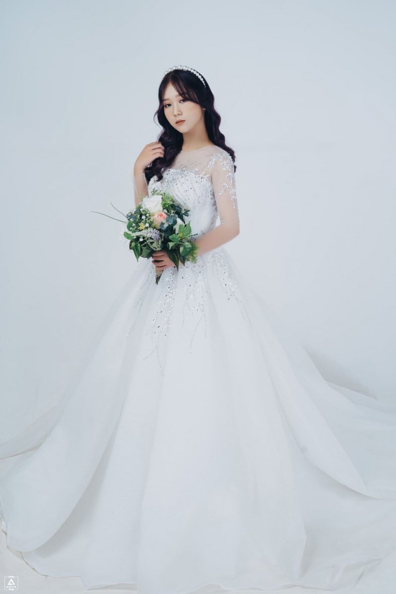 Ngoại hình nổi bật giúp Yến Nhi trở thành một người mẫu teen được nhiều người chú ý.