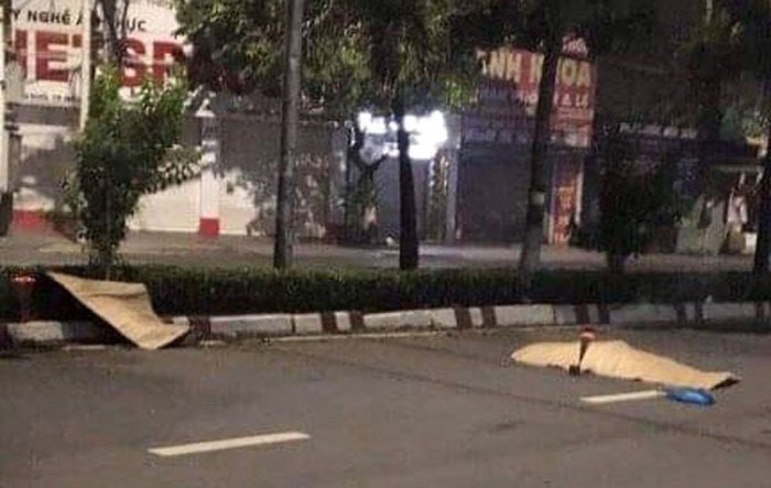 Tông thẳng gốc cây bên đường, 2 thanh niên tử vong