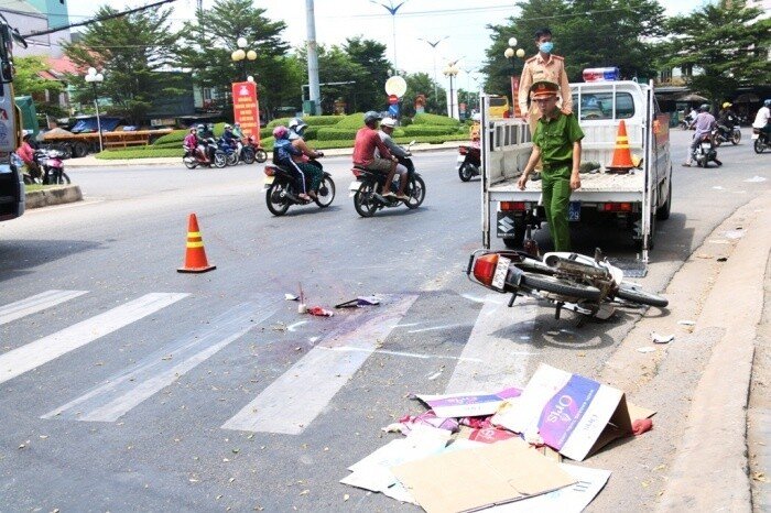 Đi thăm người ốm, 2 phụ nữ bị xe bồn cán thương vong