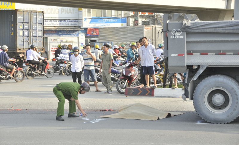 Va chạm với xe ben, 2 thanh niên thương vong. (Ảnh minh họa. Nguồn: Baodongnai)