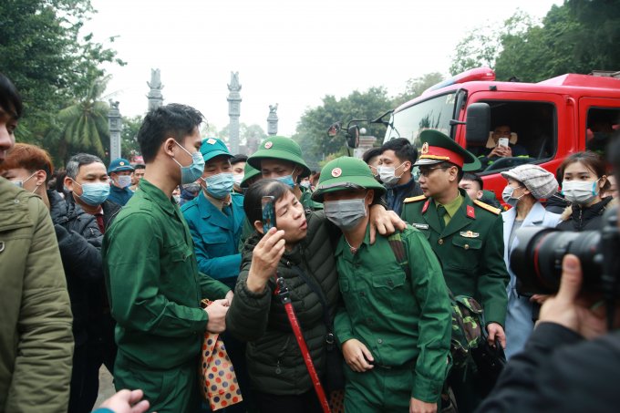 Trong không khí trang nghiêm, vui tươi và đầy tình cảm, xúc động của buổi Lễ giao, nhận quân năm 2020, mặc dù không ngăn nổi dòng nước mắt ngày chia tay gia đình, bạn bè để gia nhập quân ngũ, phục vụ Tổ quốc, các tân binh vẫn hô vang khẩu hiệu và tinh thần sẽ hết lòng phụng sự tổ quốc để trở thành những anh bộ đội cụ Hồ mẫu mực.