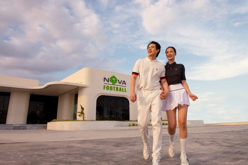 Ông Cao Thắng và Đông Nhi có những trải nghiệm tại khu vực khu Sport Complex với chuỗi tiện ích hiện đại
