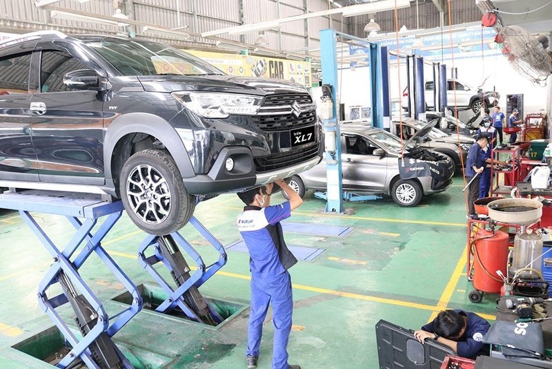 6. Suzuki áp dụng tần suất bảo dưỡng có lợi cho khách hàng ở mỗi 6 tháng hoặc 7.500km, tiết kiệm nhiều thời gian và chi phí hơn các hãng xe phổ thông khác