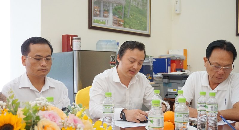 Lãnh đạo các viện thuộc Tổng hội Xây dựng Việt Nam tham gia buổi làm việc.