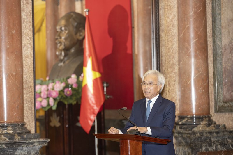 PGS.TS Trần Chủng - Ủy viên Đoàn Chủ tịch Tổng hội Xây dựng Việt Nam, Chủ tịch Hiệp hội các Nhà đầu tư công trình giao thông đường bộ Việt Nam (VARSI) phát biểu tại buổi gặp mặt.
