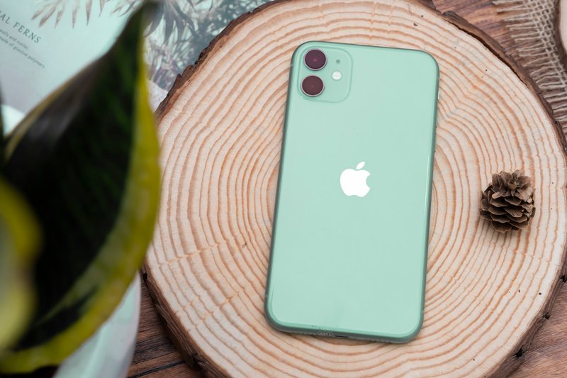 iphone-11-van-cho-doanh-so-tot-tai-thi