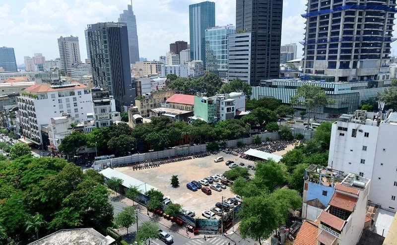 Nhiều tuyến đường ở trung tâm quận 1 (TP.HCM) có giá giao dịch thực tế cao hơn quy định của bảng giá đất từ 5 đến 15 lần