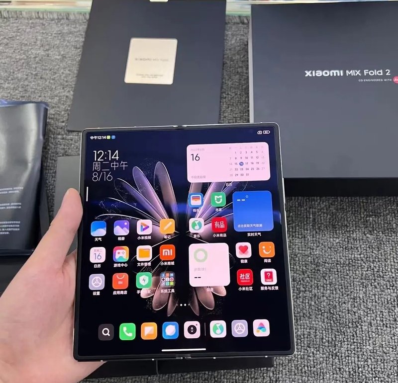 dien-thoai-gap-xiaomi-mix-fold-2-ra-mat-voi-nhieu-cai-tien