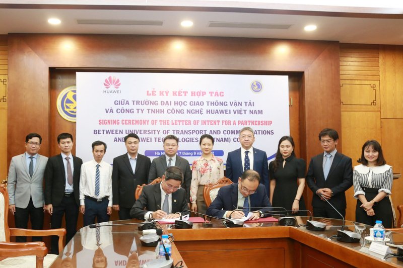 huawei-hop-tac-dao-tao-nhan-tai-so-tai-viet-nam-1
