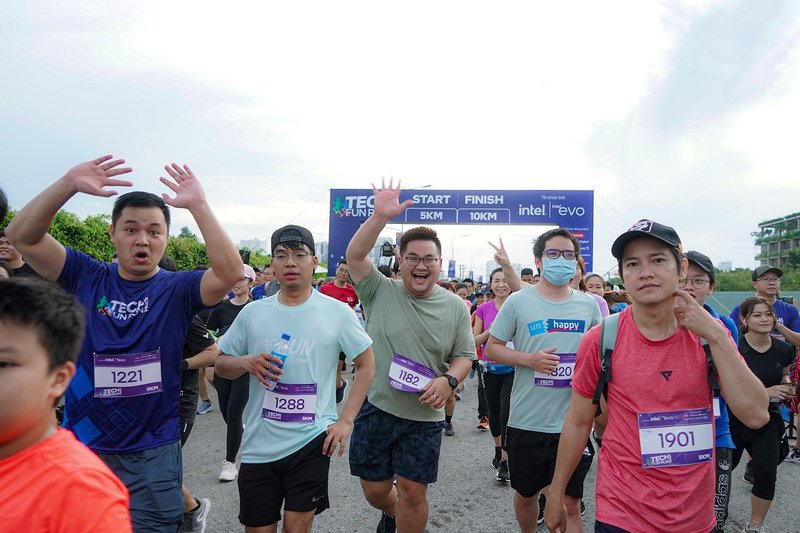 Và luôn tràn đầy nhiệt huyết trong đường chạy.