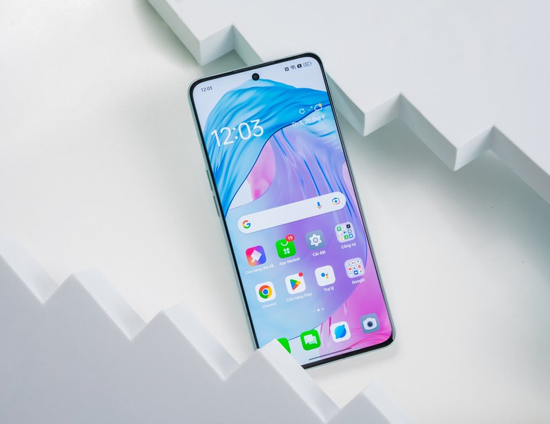 oppo-reno8-pro-5g-ra-mat-voi-chuan-nhiep-anh-4k-gia-18-99-trieu-dong-1