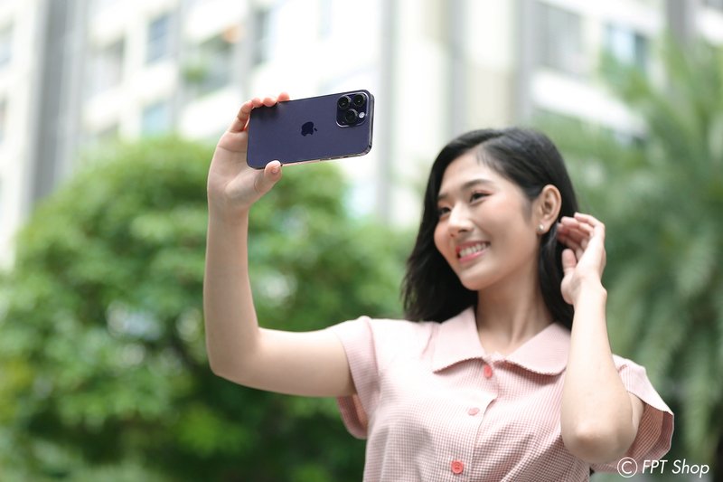 fpt-shop-va-f-studio-by-fpt-tang-nguoi-dung-2-nam-bao-hanh-khi-dat-truoc-iphone-14-series-1