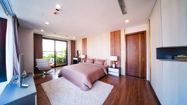 Mỗi căn hộ bố trí 2-3 logia, giúp lấy ánh sáng, đón gió và thông khí cho các phòng