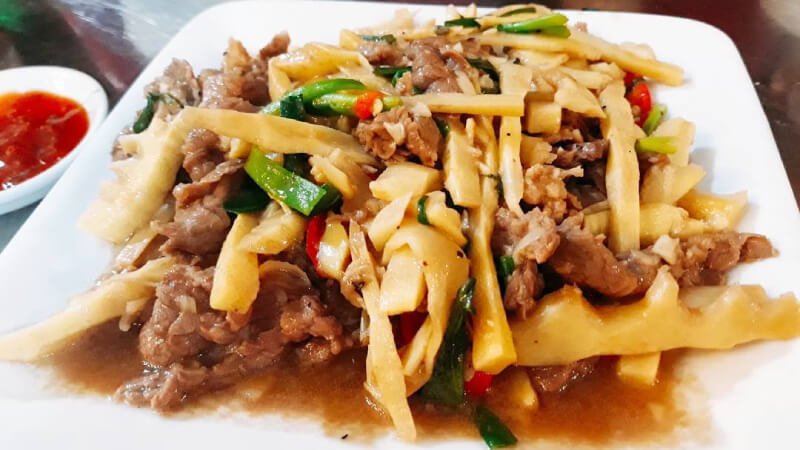 nhom-nguoi-kieng-ki-an-mang-1