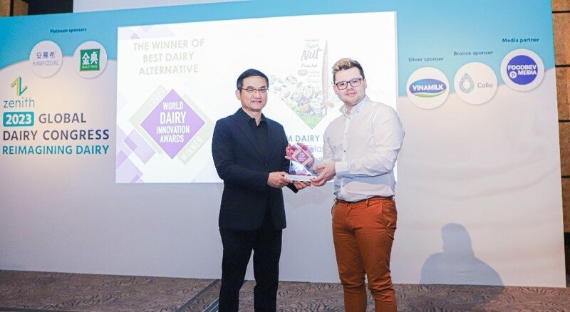 Vinamilk nhận Giải thưởng The World Dairy Innovation Awards 2023 cho sản phẩm Super Nut (Hạng mục sản phẩm thay thế sữa)