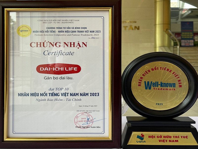 Dai-ichi Life Việt Nam vinh dự đạt danh hiệu “Top 10 Nhãn hiệu nổi tiếng Việt Nam 2023'.