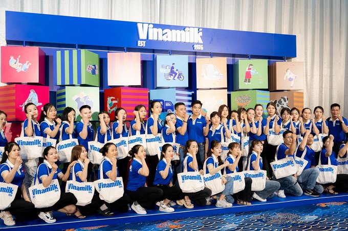 Tinh thần “quyết tâm, táo bạo, luôn là chính mình” trong văn hóa doanh nghiệp là chất xúc tác giúp kết nối nhiều thế hệ người lao động tại Vinamilk.