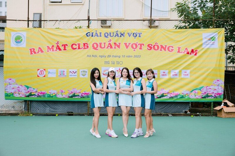 Những “bóng hồng” của giải đấu.