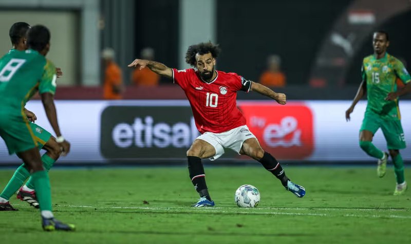 Mohamed Salah ghi một trong bốn bàn thắng cho Ai Cập vào lưới Djibouti ở Cairo