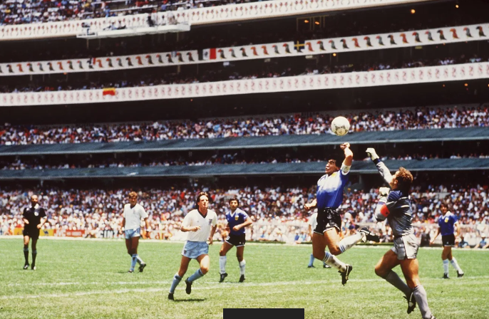 Diego Maradona và Bàn tay của Chúa.
