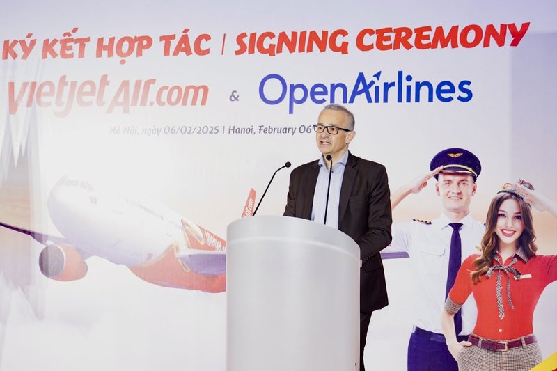 Ông Alexandre Feray, CEO OpenAirlines bày tỏ phấn khởi khi cùng Vietjet tăng cường ứng dụng công nghệ và đổi mới trong ngành hàng không