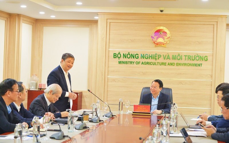 TS. Đặng Việt Dũng - Chủ tịch THXDVN thông tin những nét chính hoạt động của Tổng hội thời gian qua