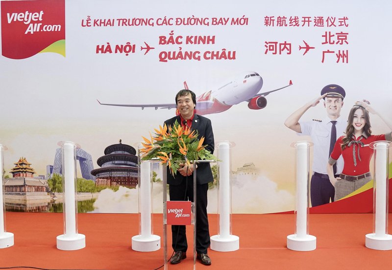 Phó Tổng giám đốc Vietjet Nguyễn Đức Thịnh phát biểu tại lễ khai trương 4 đường bay mới của Vietjet