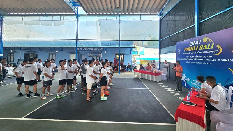 Toàn cảnh lễ khai mạc giải Pickleball Báo chí Đắk Lắk Open lần thứ nhất