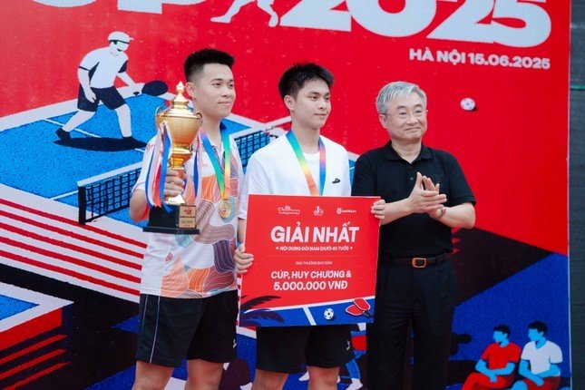 nhat-doi-nam-duoi-40-8277-9135-5997