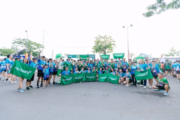  Các VĐV Herbalife tham gia chạy tại Vnexpress Marathon Cần Thơ 2025