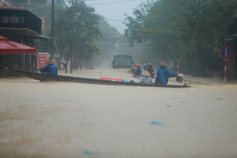  Mưa lớn ở miền Trung còn diễn biến phức tạp.